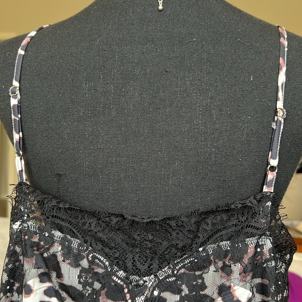 Leopard print and lace camisole - Picture 3 of 7